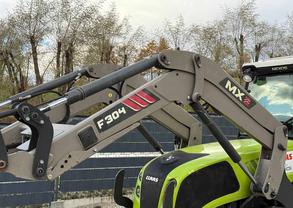 Claas * 240 F NEXOS CLAAS * 4x4 * Sadowniczy * Tur MX F304 * TUZ * Wałek WOM* Ciągnik * Traktor * - 拖拉机:图4 Claas * 240 F NEXOS CLAAS * 4x4 * Sadowniczy * Tur MX F304 * TUZ * Wałek WOM* Ciągnik * Traktor * - 拖拉机:图4