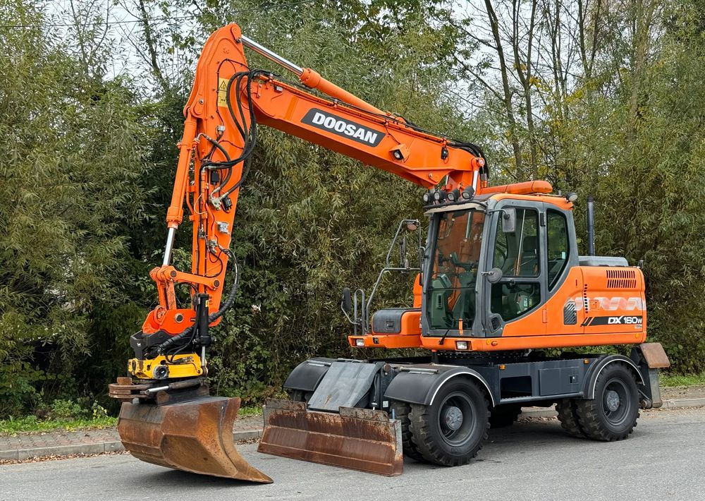 Doosan * DOOSAN DX160W *ROTOTILT* GPS 2D Leica * Sprowadzona * Stan Perfekcyjny * Koparka Kołowa * - 轮式挖掘机:图1 Doosan * DOOSAN DX160W *ROTOTILT* GPS 2D Leica * Sprowadzona * Stan Perfekcyjny * Koparka Kołowa * - 轮式挖掘机:图1