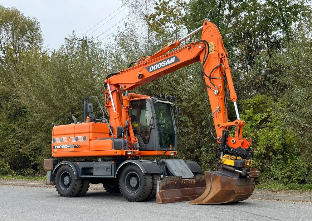 Doosan * DOOSAN DX160W *ROTOTILT* GPS 2D Leica * Sprowadzona * Stan Perfekcyjny * Koparka Kołowa * - 轮式挖掘机:图2 Doosan * DOOSAN DX160W *ROTOTILT* GPS 2D Leica * Sprowadzona * Stan Perfekcyjny * Koparka Kołowa * - 轮式挖掘机:图2