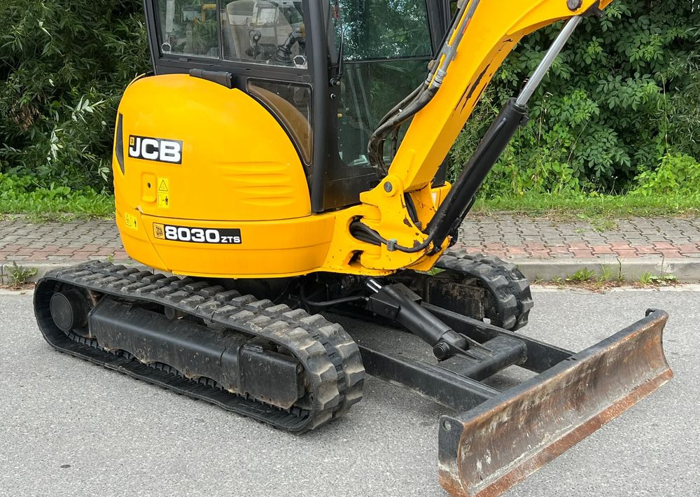 JCB * JCB 8030 *Sprowadzona* Minikoparka * Bardzo Dobry Stan - 小型挖掘机:图5 JCB * JCB 8030 *Sprowadzona* Minikoparka * Bardzo Dobry Stan - 小型挖掘机:图5