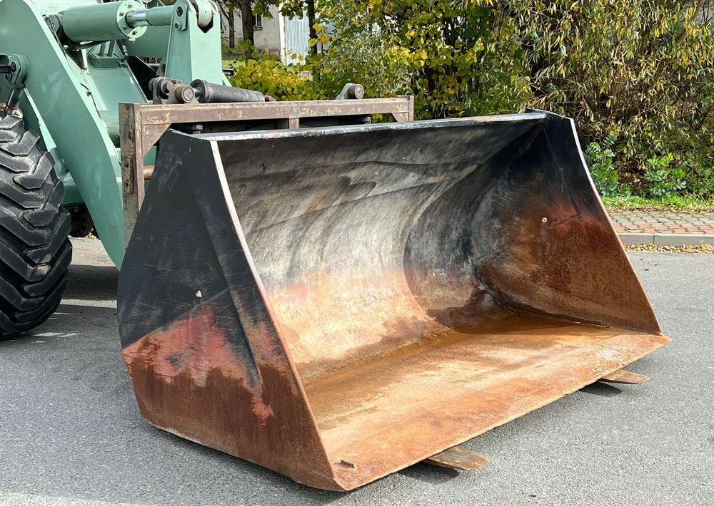 Komatsu Ładowarka KOMATSU 540 EX- Widły Łyżka Bardzo Dobry Stan ( CAT JCB Liebherr ) - 轮式装载机:图4 Komatsu Ładowarka KOMATSU 540 EX- Widły Łyżka Bardzo Dobry Stan ( CAT JCB Liebherr ) - 轮式装载机:图4