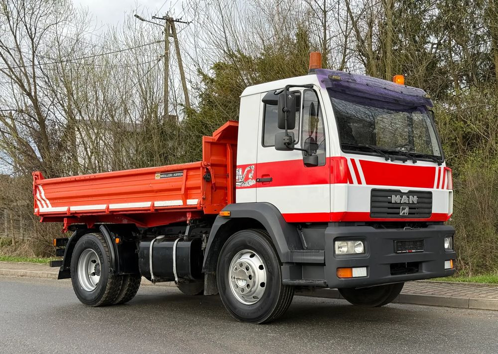 MAN * MAN LE 14.220 *Kiper Wywrotka * 4x2 * Sprowadzony * Stan Bardzo Dobry * - 翻斗车:图2 MAN * MAN LE 14.220 *Kiper Wywrotka * 4x2 * Sprowadzony * Stan Bardzo Dobry * - 翻斗车:图2
