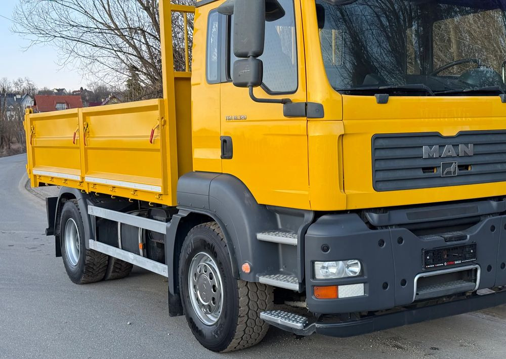 MAN * MAN TGA 18-320 * Kiper Wywrotka * 4x2 * Kran * Sprowadzony* Bardzo Dobry Stan - 翻斗车:图3 MAN * MAN TGA 18-320 * Kiper Wywrotka * 4x2 * Kran * Sprowadzony* Bardzo Dobry Stan - 翻斗车:图3
