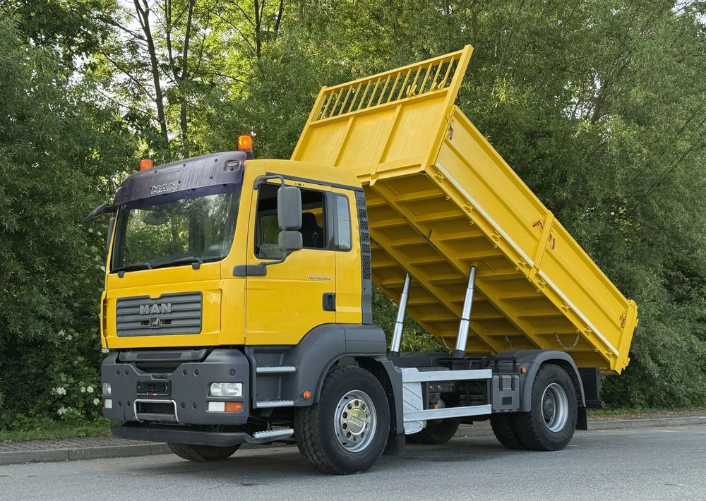 MAN * MAN TGA 18-320 * Kiper Wywrotka * 4x2 * Kran * Sprowadzony* Bardzo Dobry Stan - 翻斗车:图2 MAN * MAN TGA 18-320 * Kiper Wywrotka * 4x2 * Kran * Sprowadzony* Bardzo Dobry Stan - 翻斗车:图2