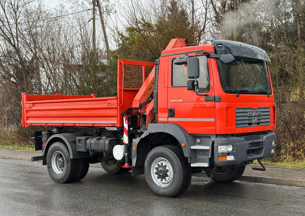 MAN * TGM 18-280 MAN 4x4 HDS Palfinger PK10500 * Kiper Wywrotka * Bardzo Dobry Stan - 翻斗车:图2 MAN * TGM 18-280 MAN 4x4 HDS Palfinger PK10500 * Kiper Wywrotka * Bardzo Dobry Stan - 翻斗车:图2