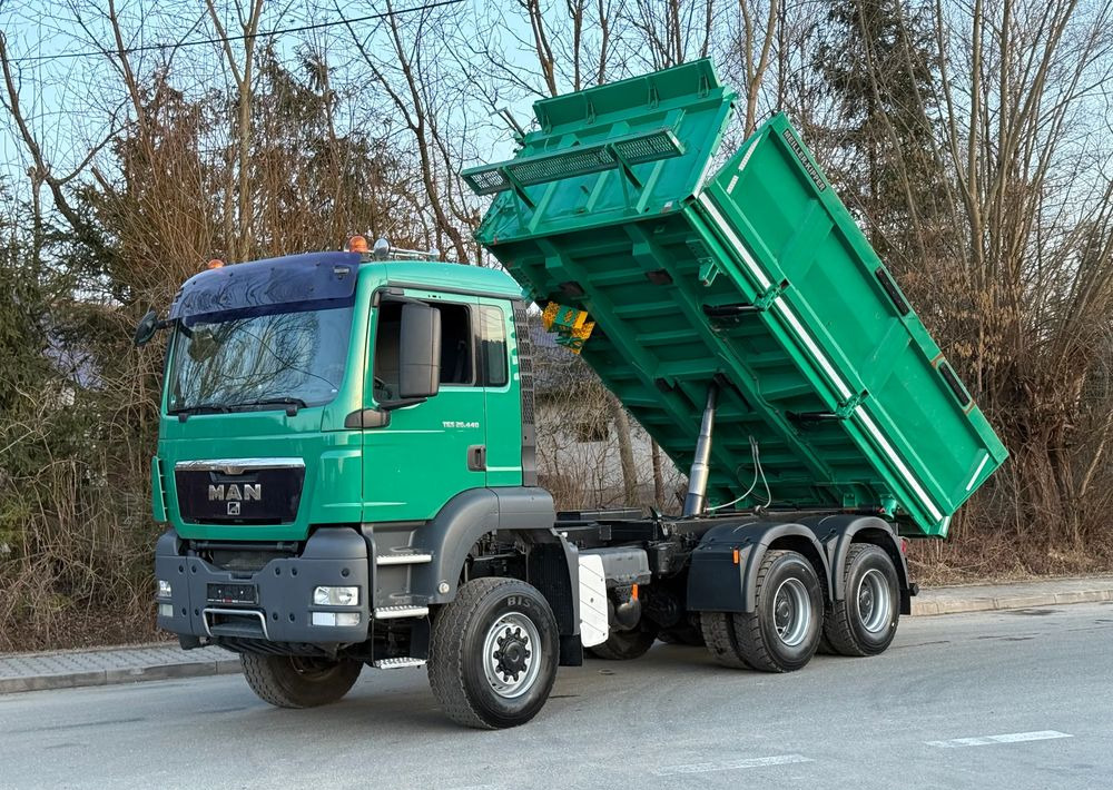 MAN * TGS 26.440 MAN * Kiper / Wywrotka * 6x6 * Sprowadzona * Bordmatik * Stan Perfekcyjny - 翻斗车:图1 MAN * TGS 26.440 MAN * Kiper / Wywrotka * 6x6 * Sprowadzona * Bordmatik * Stan Perfekcyjny - 翻斗车:图1