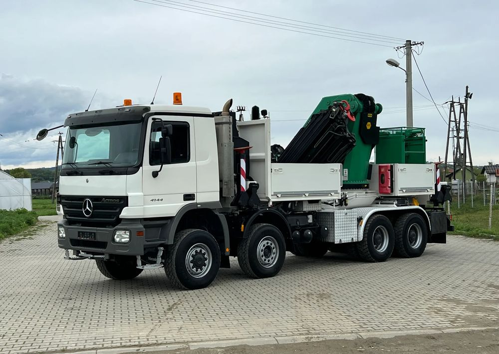 Mercedes-Benz * HDS Palfinger 150002 + FLY JIB PJ 170 * Mercedes Actros 8x6 * Dźwig * 40 TON * Wyciągarka * 35 Metrów * Kosz * - 起重车:图2 Mercedes-Benz * HDS Palfinger 150002 + FLY JIB PJ 170 * Mercedes Actros 8x6 * Dźwig * 40 TON * Wyciągarka * 35 Metrów * Kosz * - 起重车:图2