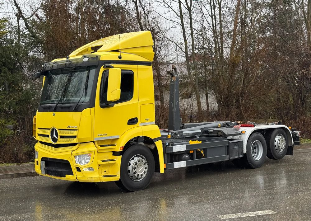 Mercedes-Benz * Hakowiec * Mercedes Antos 2543 * Sprowadzony * Stan Perfekcyjny - 吊钩升降车:图2 Mercedes-Benz * Hakowiec * Mercedes Antos 2543 * Sprowadzony * Stan Perfekcyjny - 吊钩升降车:图2