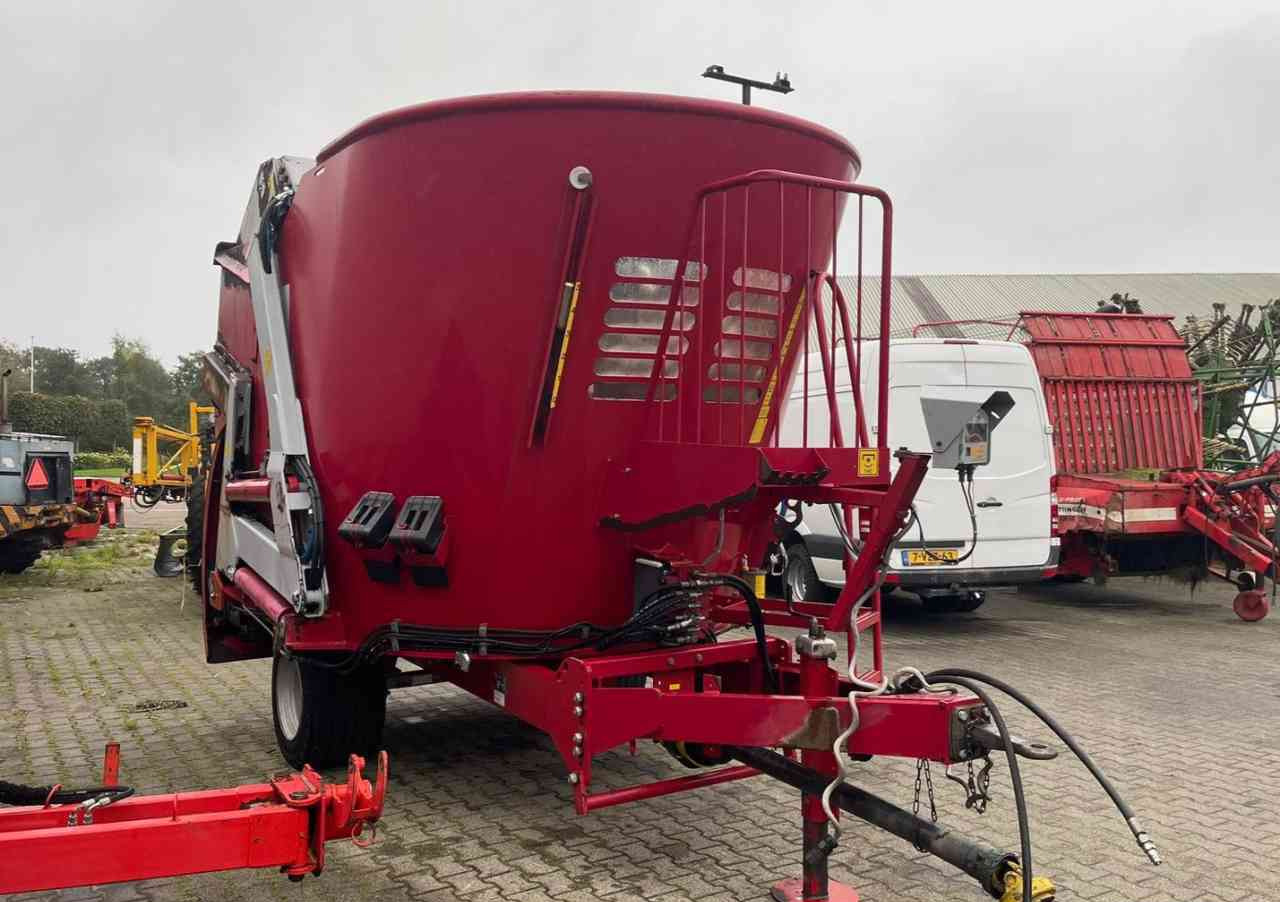 BVL V-Mix 12 LS Voermengwagen Voermachines - 饲料搅拌车:图2 BVL V-Mix 12 LS Voermengwagen Voermachines - 饲料搅拌车:图2