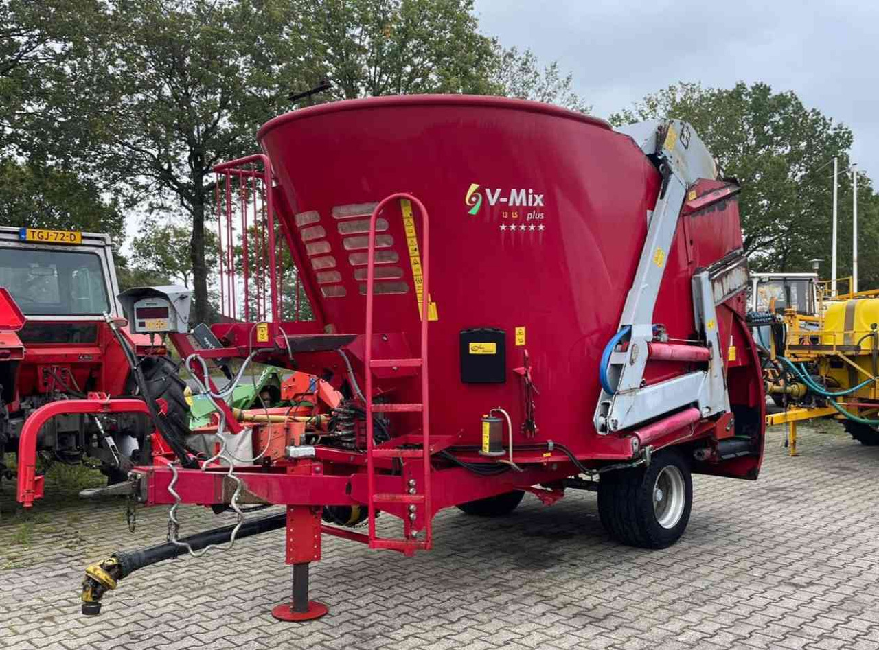 BVL V-Mix 12 LS Voermengwagen Voermachines - 饲料搅拌车:图1 BVL V-Mix 12 LS Voermengwagen Voermachines - 饲料搅拌车:图1