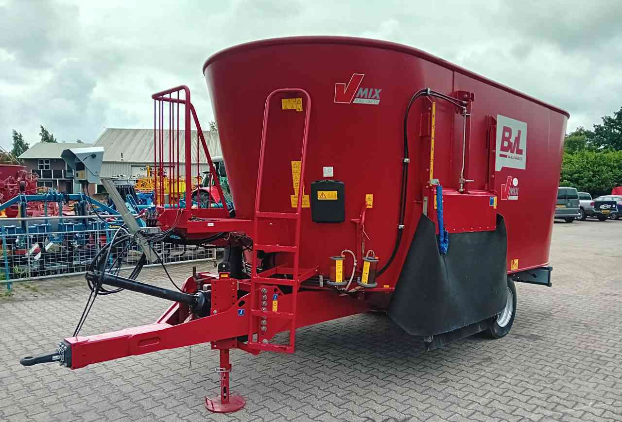 BVL V-Mix Plus 22-2S Voermengwagen Voermachines - 饲料搅拌车:图1 BVL V-Mix Plus 22-2S Voermengwagen Voermachines - 饲料搅拌车:图1