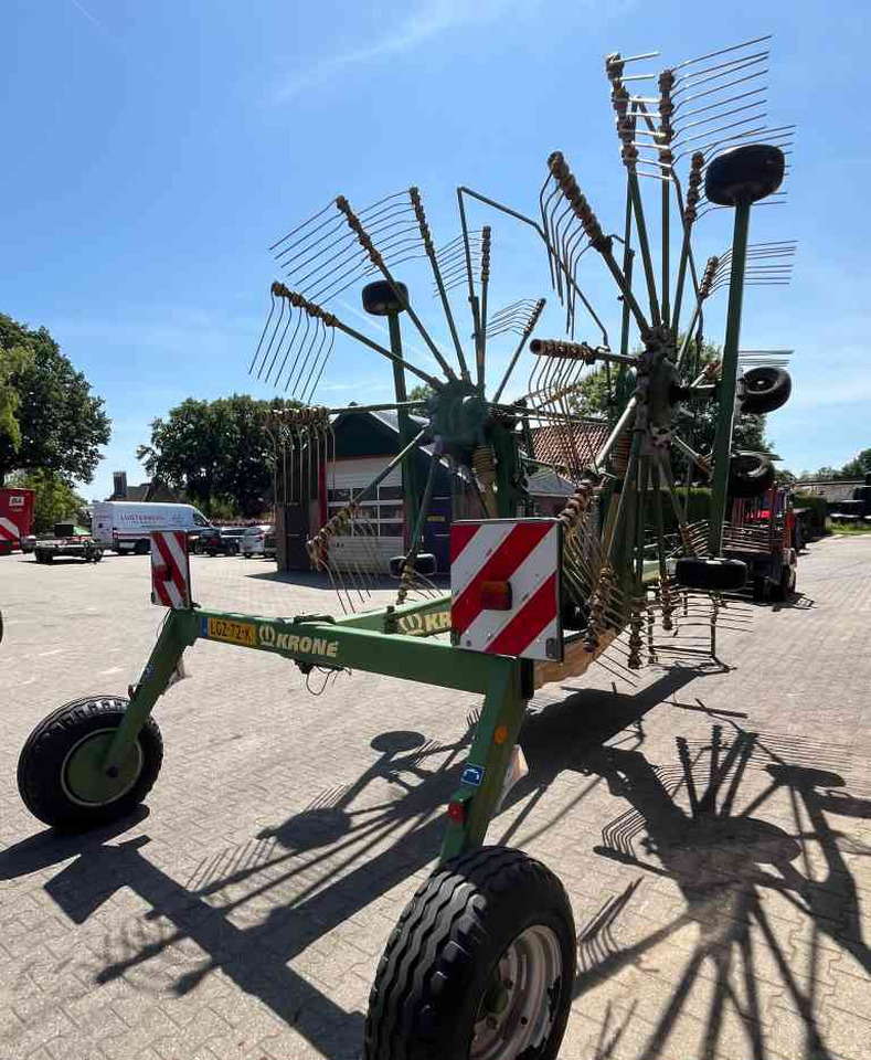 Krone Swadro 900 zwadhark weidebouwmachines - 翻草机/ 搂草机:图4 Krone Swadro 900 zwadhark weidebouwmachines - 翻草机/ 搂草机:图4