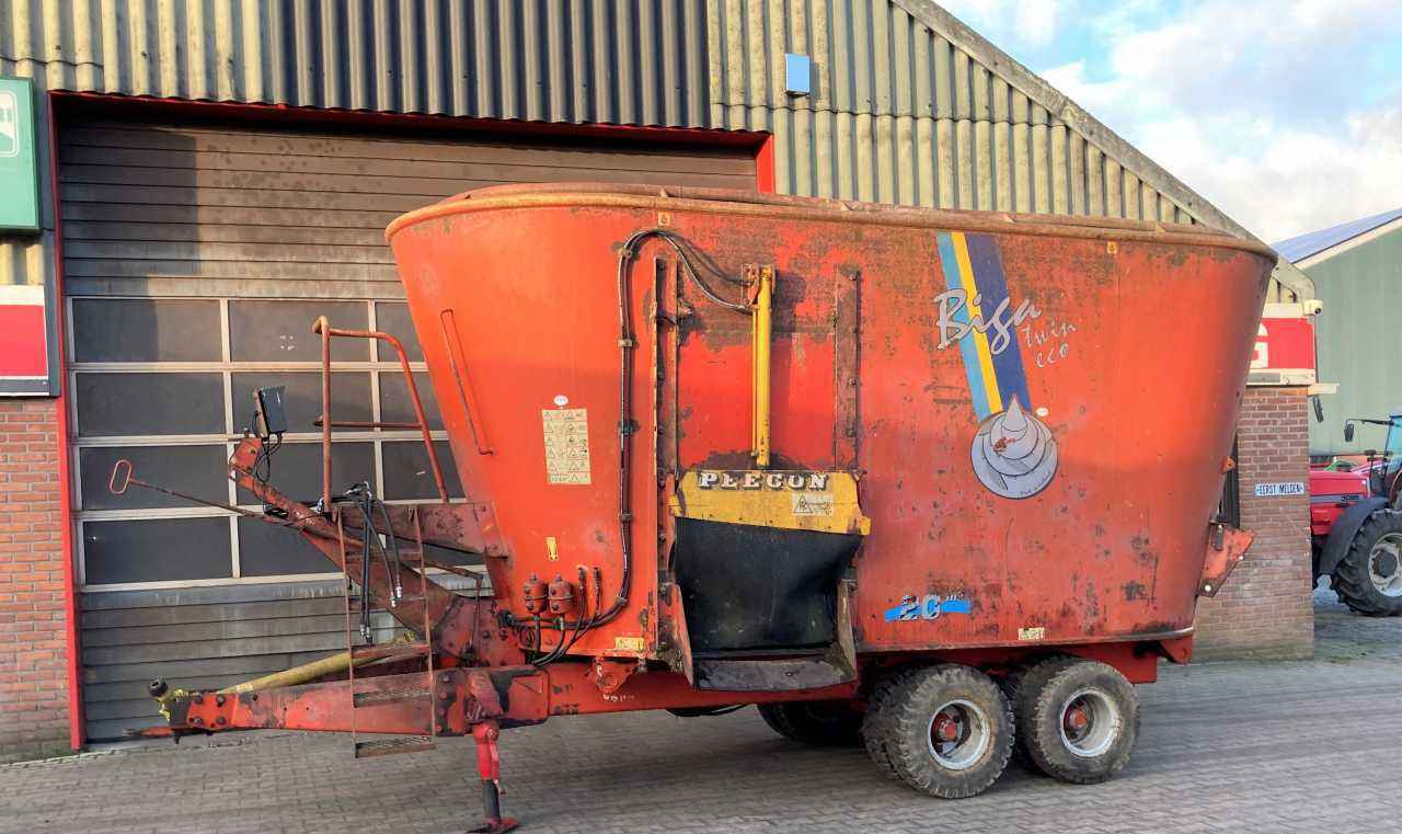 Peecon VME 200 Voermengwagen Voermachines - 饲料搅拌车:图3 Peecon VME 200 Voermengwagen Voermachines - 饲料搅拌车:图3