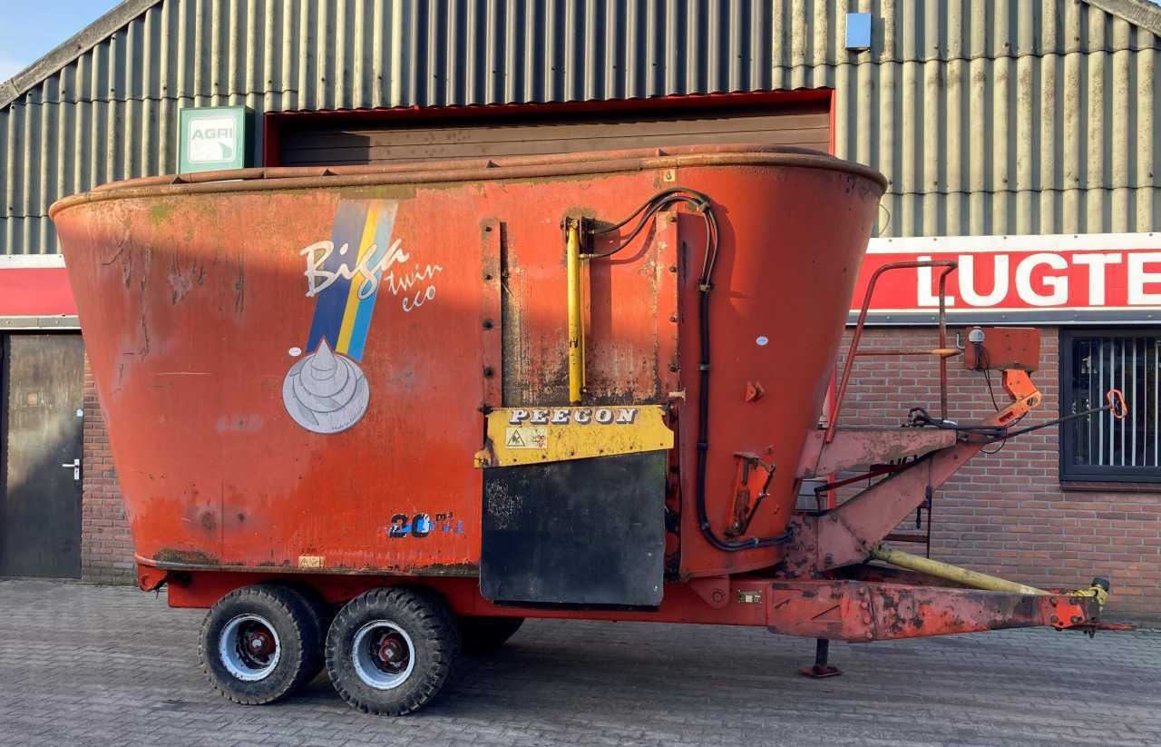 Peecon VME 200 Voermengwagen Voermachines - 饲料搅拌车:图2 Peecon VME 200 Voermengwagen Voermachines - 饲料搅拌车:图2