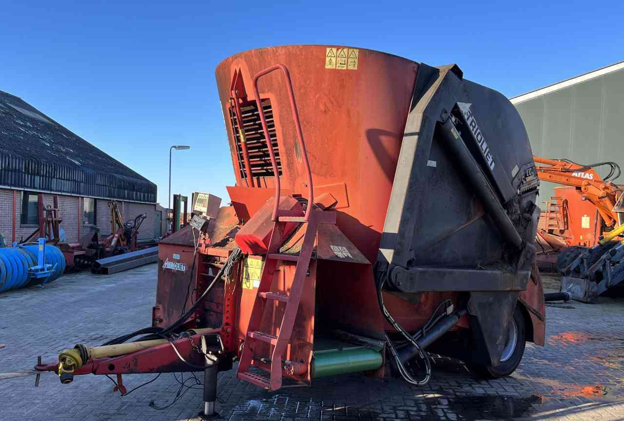 Trioliet Triomix 1200 zelfladende voermengwagen voermachines - 饲料搅拌车:图5 Trioliet Triomix 1200 zelfladende voermengwagen voermachines - 饲料搅拌车:图5