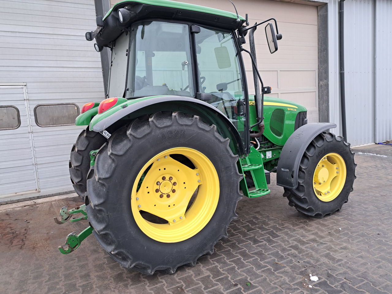 Ciągnik John Deere 5090m - 拖拉机:图5 Ciągnik John Deere 5090m - 拖拉机:图5