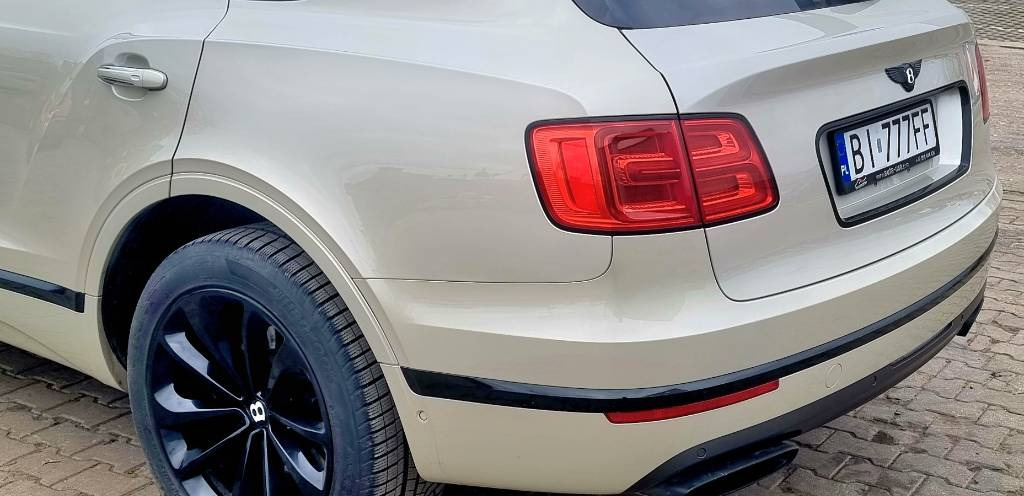 汽车 Bentley BENTAYGA 6.0 W12:图12 汽车 Bentley BENTAYGA 6.0 W12:图12