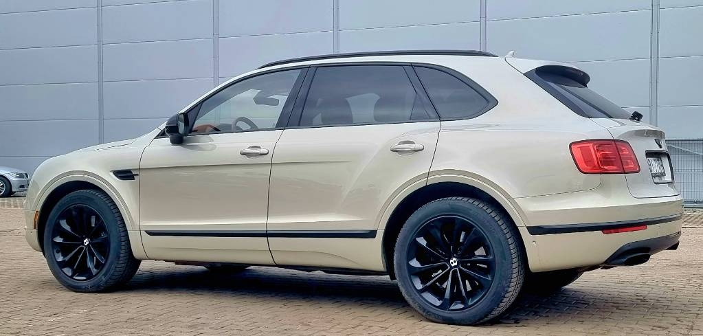 汽车 Bentley BENTAYGA 6.0 W12:图7 汽车 Bentley BENTAYGA 6.0 W12:图7