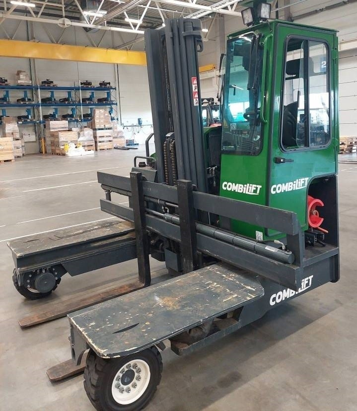 Combilift C 4000 LPG - 四向前移式叉车:图1 Combilift C 4000 LPG - 四向前移式叉车:图1