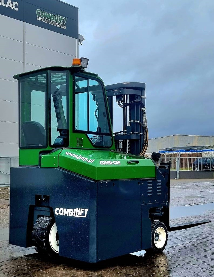 Combilift CBE 2500 - 四向前移式叉车:图3 Combilift CBE 2500 - 四向前移式叉车:图3