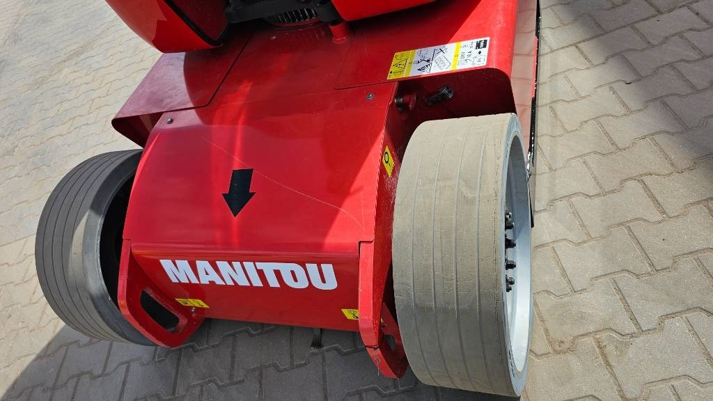 铰接臂 Manitou 120 AET JC：图12