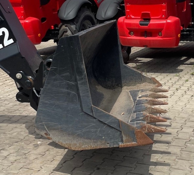 Manitou CBC 650 L 1850 - 铲斗 适用于 建筑机械:图1 Manitou CBC 650 L 1850 - 铲斗 适用于 建筑机械:图1