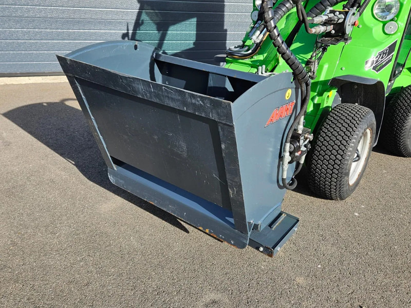 Avant 900 Zand- en zoutstrooier - 附件 适用于 农业机械:图4 Avant 900 Zand- en zoutstrooier - 附件 适用于 农业机械:图4