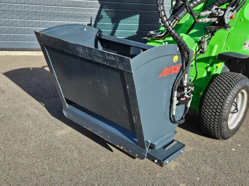 Avant 900 Zand- en zoutstrooier - 附件 适用于 农业机械:图3 Avant 900 Zand- en zoutstrooier - 附件 适用于 农业机械:图3