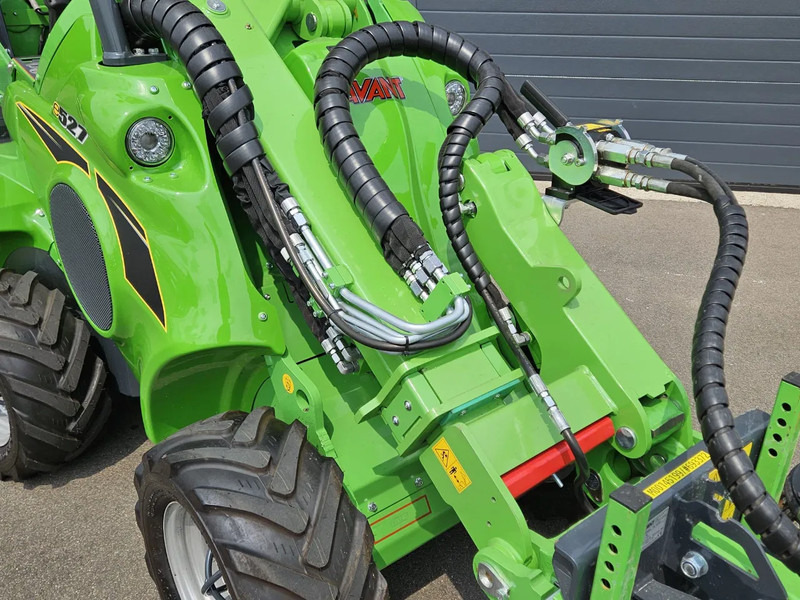 紧凑型轨道装载机 Avant E527 Rental mini-shovel：图19