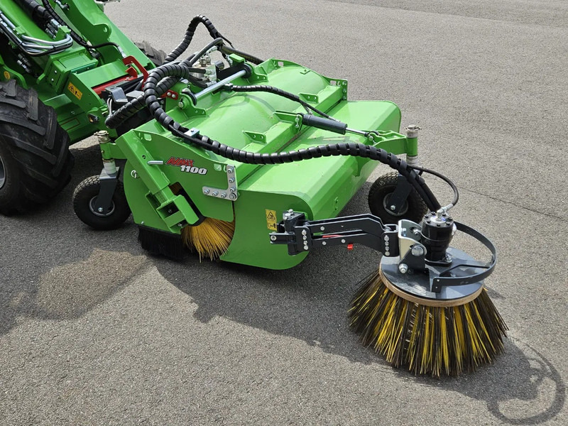 Avant borstel met opvangbak 1100 - 附件 适用于 农业机械:图2 Avant borstel met opvangbak 1100 - 附件 适用于 农业机械:图2