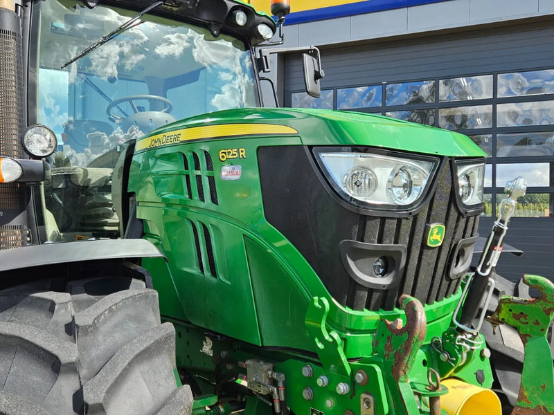John Deere 6125R Autopower - 拖拉机:图3 John Deere 6125R Autopower - 拖拉机:图3