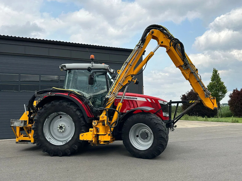 Massey Ferguson 6713S Dyna 6 - 拖拉机:图2 Massey Ferguson 6713S Dyna 6 - 拖拉机:图2