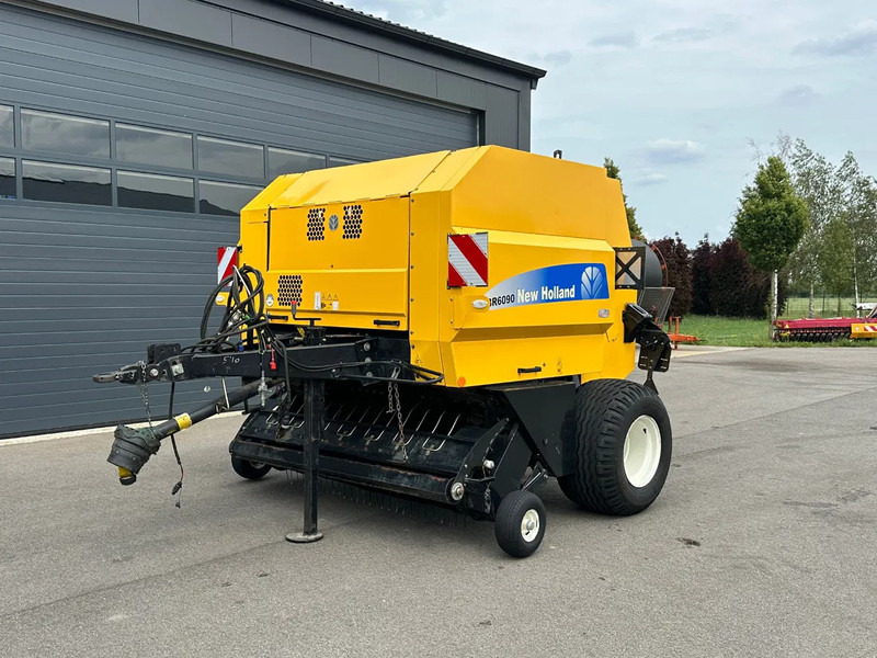 New Holland BR6090 balenpers - 圆形打包机:图3 New Holland BR6090 balenpers - 圆形打包机:图3
