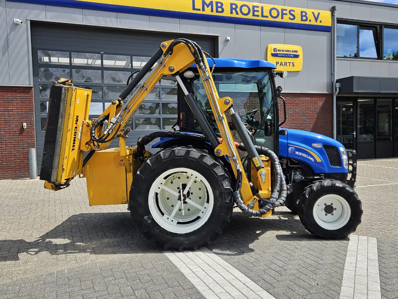 New Holland Boomer 3050 met Bos Maaiarm - 紧凑型拖拉机:图3 New Holland Boomer 3050 met Bos Maaiarm - 紧凑型拖拉机:图3
