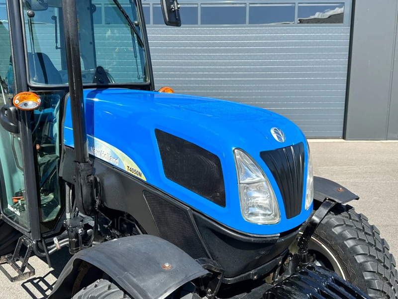 New Holland T4050N Supersteer - 拖拉机:图4 New Holland T4050N Supersteer - 拖拉机:图4