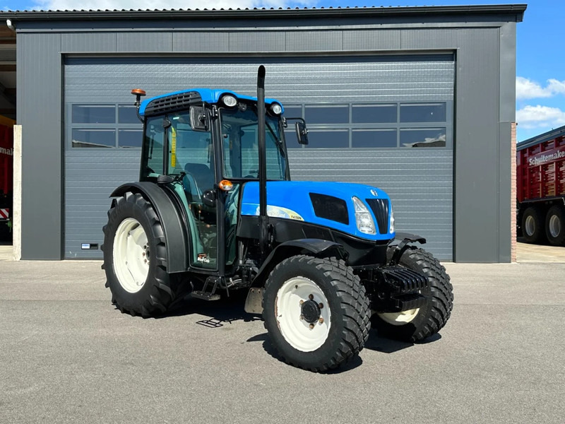 New Holland T4050N Supersteer - 拖拉机:图3 New Holland T4050N Supersteer - 拖拉机:图3