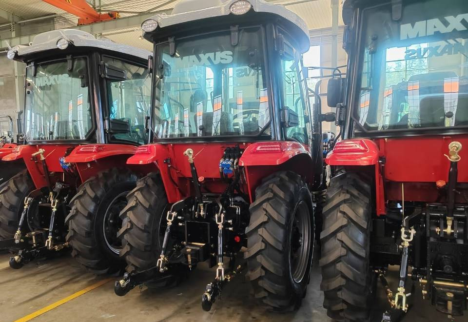 新的 拖拉机 NEW MAXUS 180 HP Tractor + Loader Warranty up to 10 YEARS Новий MAXUS Трактор 180 К.с. + Навантажувач Гарантія до 10 РОКІВ Nowy MAXUS Traktor 180 KM + Ładowacz Gwarancja do 10 LAT：图12