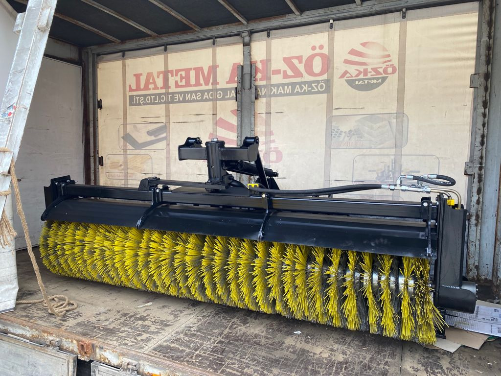 Bobcat - 扫地机 适用于 建筑机械:图2 Bobcat - 扫地机 适用于 建筑机械:图2