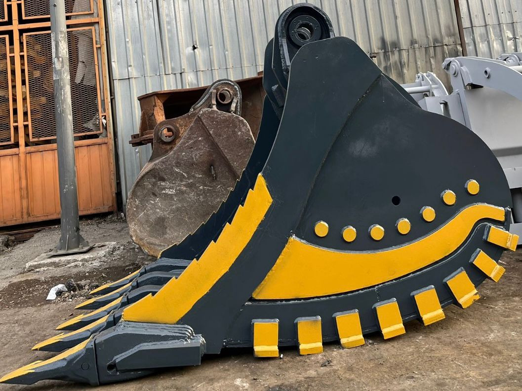Doosan DX225 - 挖掘机铲斗 适用于 挖掘机:图1 Doosan DX225 - 挖掘机铲斗 适用于 挖掘机:图1