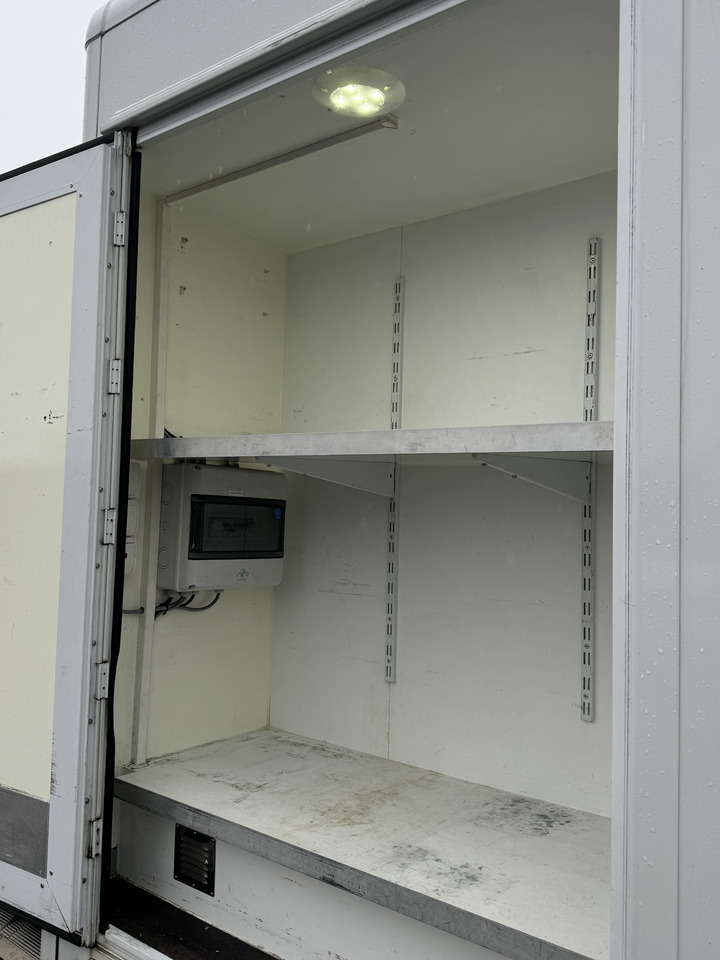 冷藏车 用于运输 食物 IVECO 80-190:图6 冷藏车 用于运输 食物 IVECO 80-190:图6