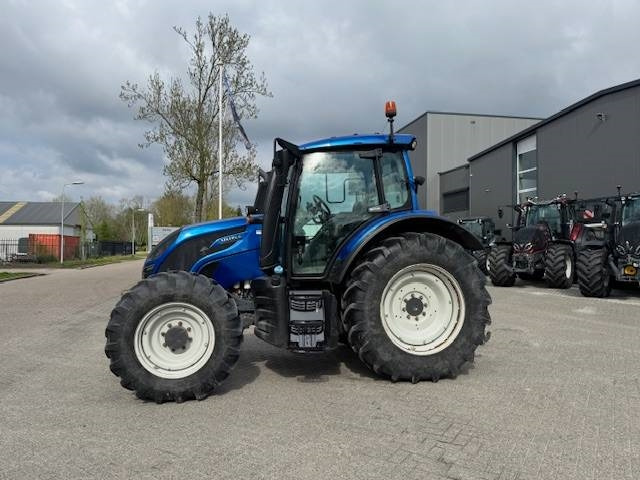 Valtra N134 Versu Smart Touch, GPS - 拖拉机:图1 Valtra N134 Versu Smart Touch, GPS - 拖拉机:图1