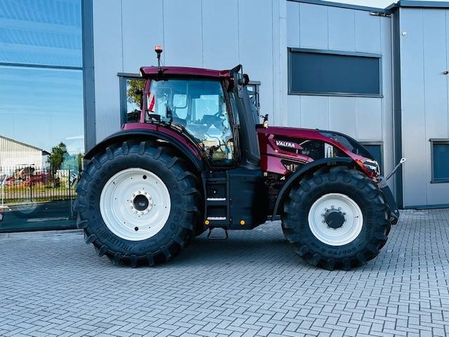Valtra Q305 DEMO Super Compleet! - 拖拉机:图4 Valtra Q305 DEMO Super Compleet! - 拖拉机:图4