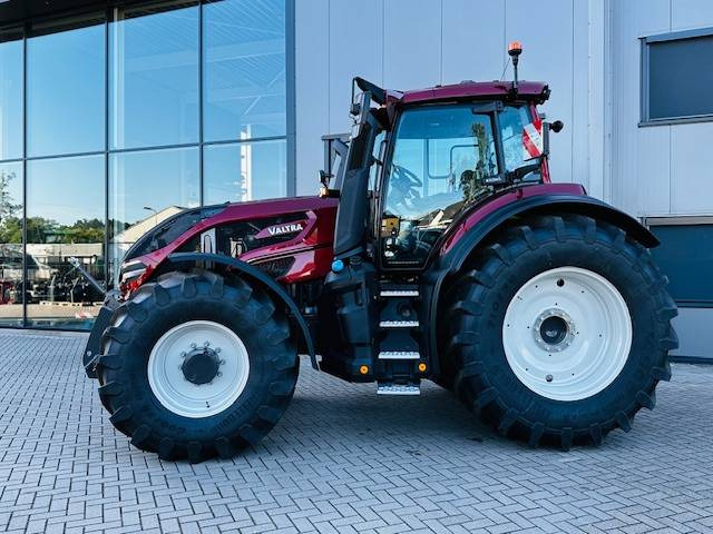 Valtra Q305 DEMO Super Compleet! - 拖拉机:图3 Valtra Q305 DEMO Super Compleet! - 拖拉机:图3