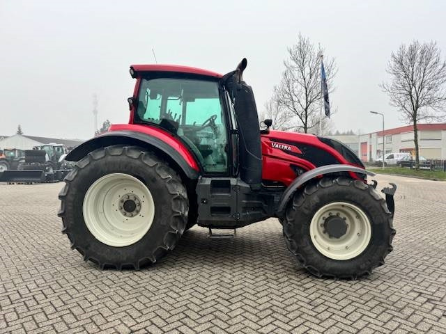 Valtra T144 Hitech - 拖拉机:图4 Valtra T144 Hitech - 拖拉机:图4