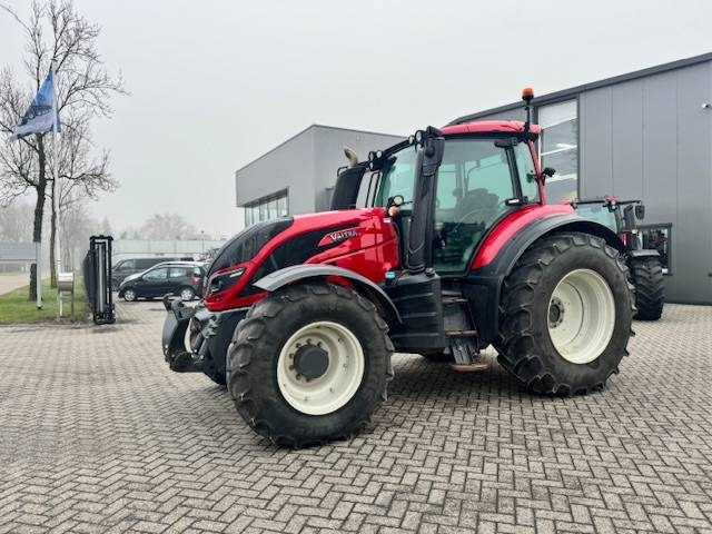 Valtra T144 Hitech - 拖拉机:图1 Valtra T144 Hitech - 拖拉机:图1