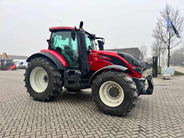 Valtra T144 Hitech - 拖拉机:图3 Valtra T144 Hitech - 拖拉机:图3