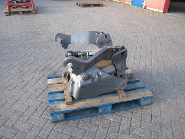 Valtra T4 originele fronthef - 备件 适用于 农业机械:图2 Valtra T4 originele fronthef - 备件 适用于 农业机械:图2
