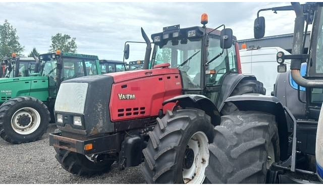 拖拉机 Valtra Valmet 8450, Voorasvering!：图6