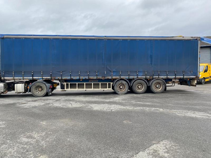 Fruehauf GT TRAILOR - 侧帘半拖车:图2 Fruehauf GT TRAILOR - 侧帘半拖车:图2