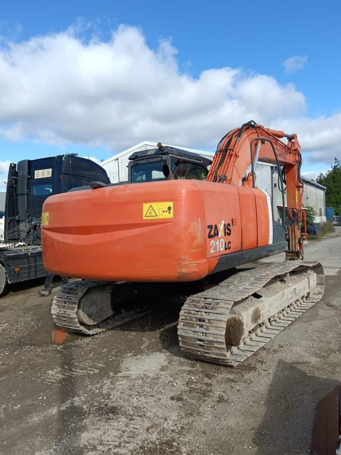 Hitachi ZX210LC-3 - 履带式挖掘机:图5 Hitachi ZX210LC-3 - 履带式挖掘机:图5
